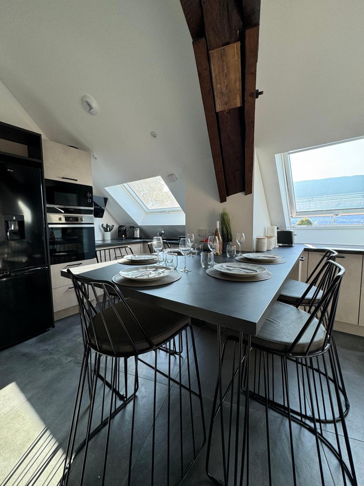 Magnifique Appartement Vue Lac - 5 Personnes Voglans Esterno foto