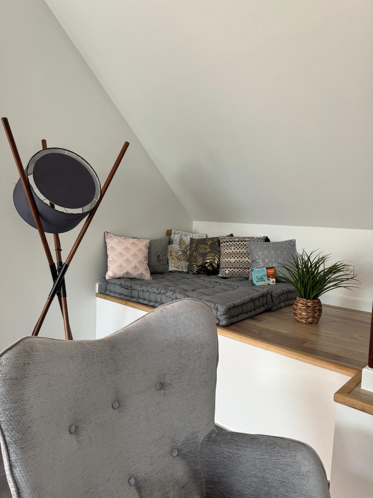 Magnifique Appartement Vue Lac - 5 Personnes Voglans Esterno foto