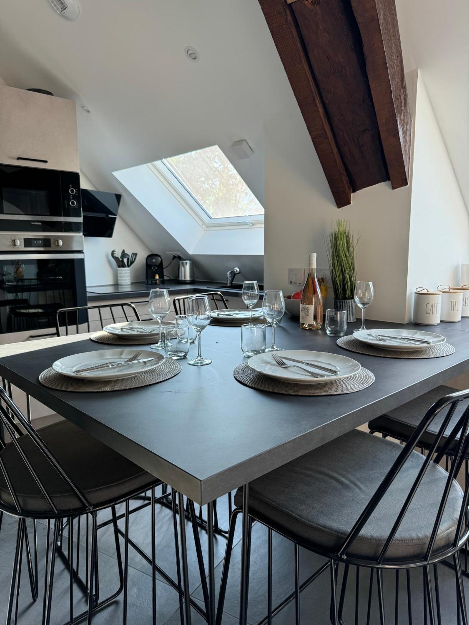 Magnifique Appartement Vue Lac - 5 Personnes Voglans Esterno foto